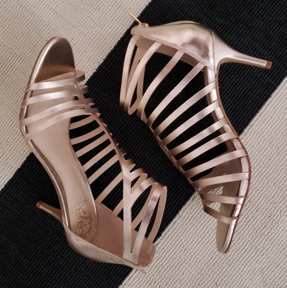 🆕 Vince Camuto Petronia Heeled Dress Sanda